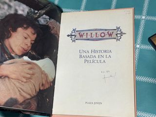 Willow libro y DVD