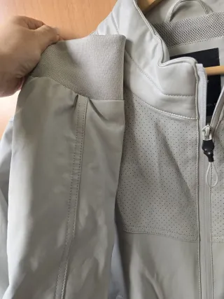 Cazadora hombre talla XL. 8,30 EUROS
