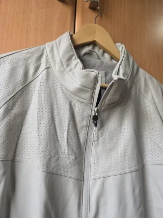 Cazadora hombre talla XL. 8,30 EUROS