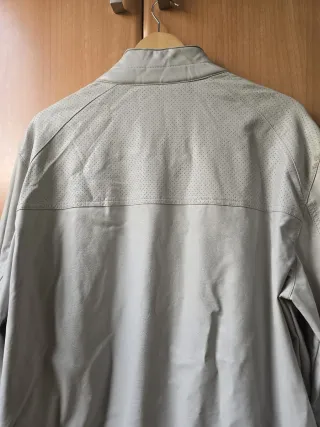 Cazadora hombre talla XL. 8,30 EUROS