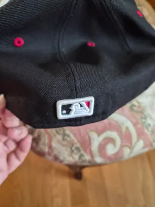 Gorra béisbol LA negra y roja