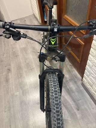 Bicicleta Vitoria Carbono 27.5 XT 11v Mavic XS