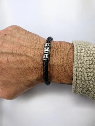 Pulsera trenzada hombre cierre tipo bayoneta.