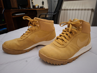 Nike Hoodland Suede Tamanho 43