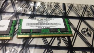 2x Elpida GDDR2 2GB 667MHz RAM