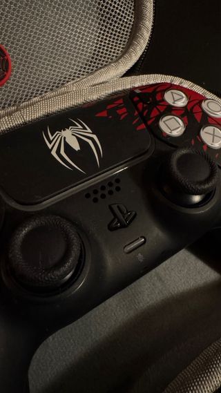 Mando DualSense Spider-Man 2 Edición Limitada
