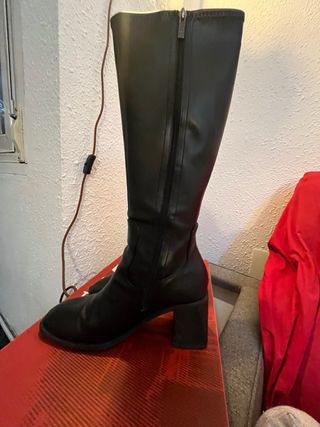 Botas altas negras