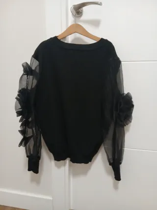 Blusa negra manga transparente flores XS