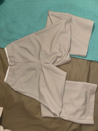 Pantalones anchos beige