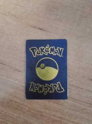 Lote de 4 cartas Pokémon: Blastoise, Mew, Golurk V