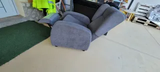 Sillón reclinable de tela gris