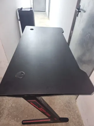 Mesa Gamer Negra huracán