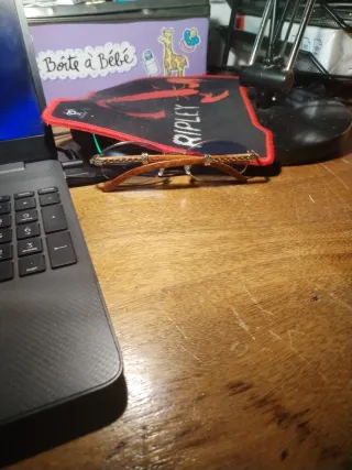 Gafas vintage doradas y marrones