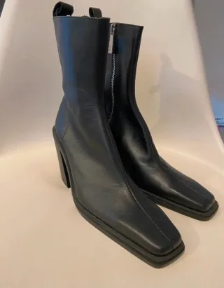Botines de cuero Zara negros