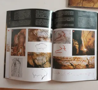 Lote Postales y Guías de cuevas de Cantabria