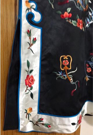 Chaqueta Larga Bordada, China
