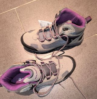 Botas de montaña RUNFIT grises y moradas