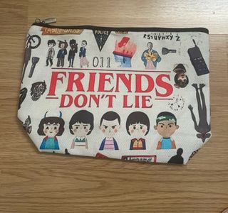 Neceser Stranger Things Nuevo