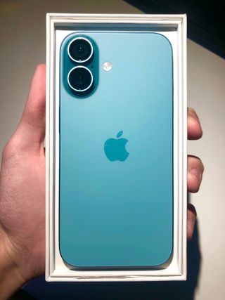 iPhone 16 Teal como a estrenar, 128gb