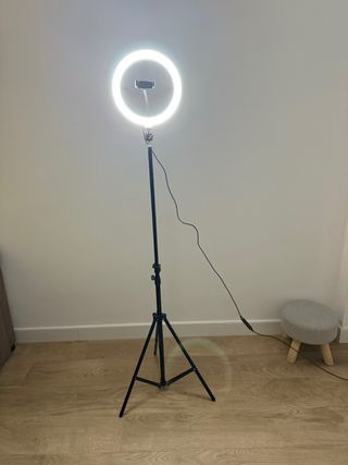 Aro de luz LED con trípode