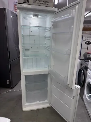 Nevera combi kunt con garantia transporte
