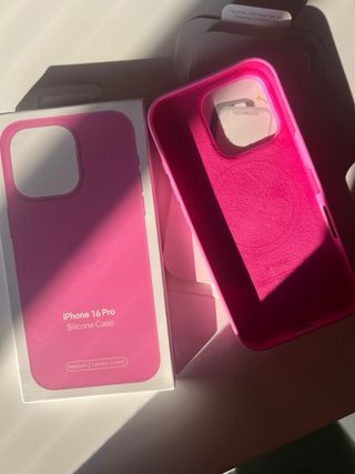 Cover iPhone 16 Pro Silicone Apple Rosa Magsafe