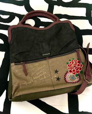 Bolso Desigual Antilluvia + regalo 2°bolso Dsigual