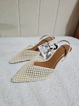 Tacones Zara Perlas Blanco y Marrón