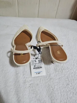 Tacones Zara Perlas Blanco y Marrón