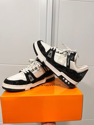 Zapatillas Louis Vuitton Negras y Blancas