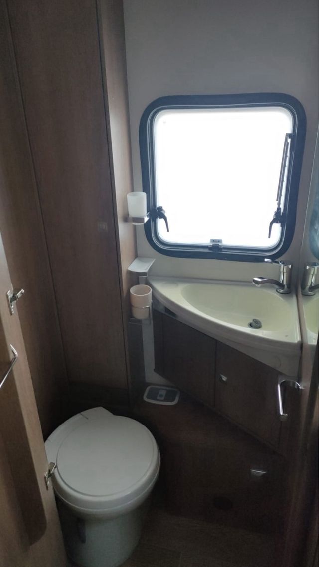 Autocaravana Dethleffs Trend T 7057 EB