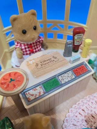 Sylvanian Families Village Pizzeria