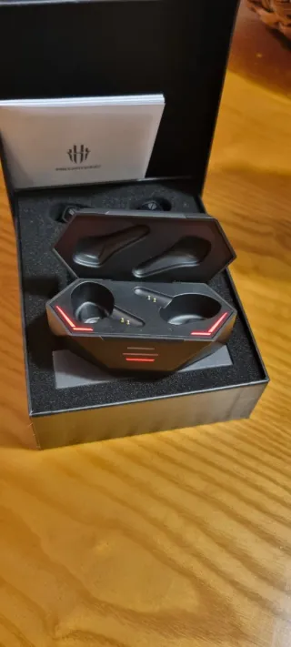 Auriculares RedMagic Negros y Rojos