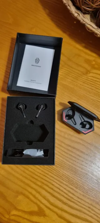 Auriculares RedMagic Negros y Rojos