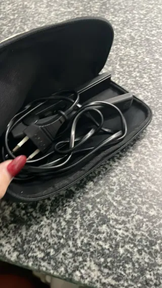 Plancha de pelo compacta para viaje.