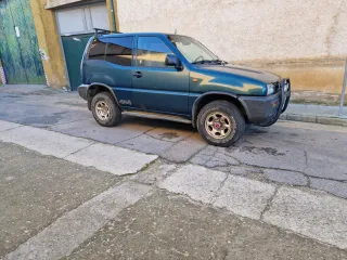 Nissan Terrano II 1995