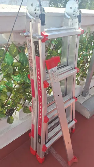 Escalera Plegable Multiusos