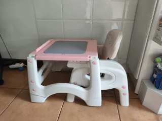 Trona para bebé rosa y blanca