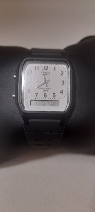 Casio Analógico-Digital Negro/Blanco