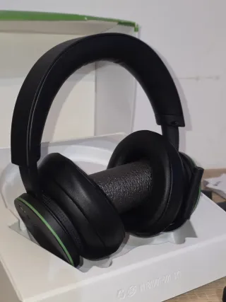 Xbox Series X + Auriculares + Batería