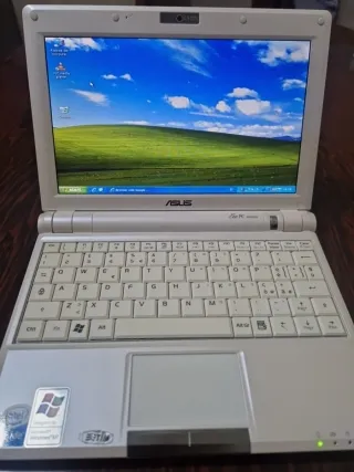 Asus Eee PC 900 - Notebook Bianco