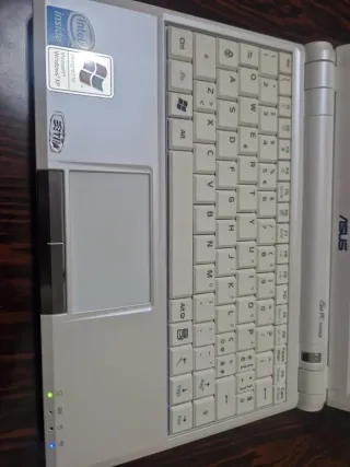 Asus Eee PC 900 - Notebook Bianco