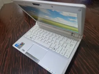 Asus Eee PC 900 - Notebook Bianco