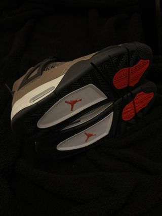 Air Jordan 4 Retro Marrón Naranja