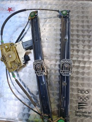 Elevalunas y molduras izquierdas Audi Q7