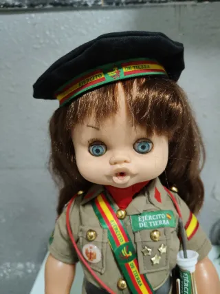 Muñeca funcionando militar mili ejercito