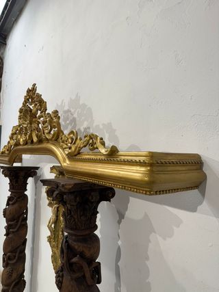 Gran galería dorada tallada madera