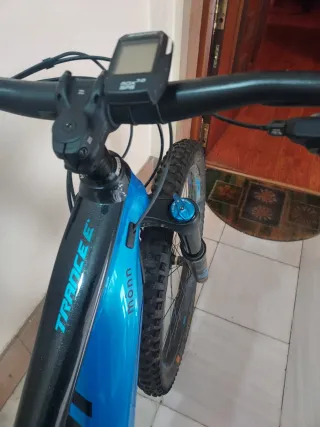 Bicicleta Eléctrica Giant Blu