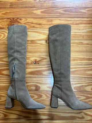 Botas de tacón de serraje