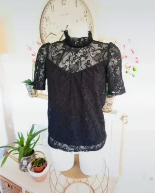 Blusa Vila Clothes encaje negra T.34